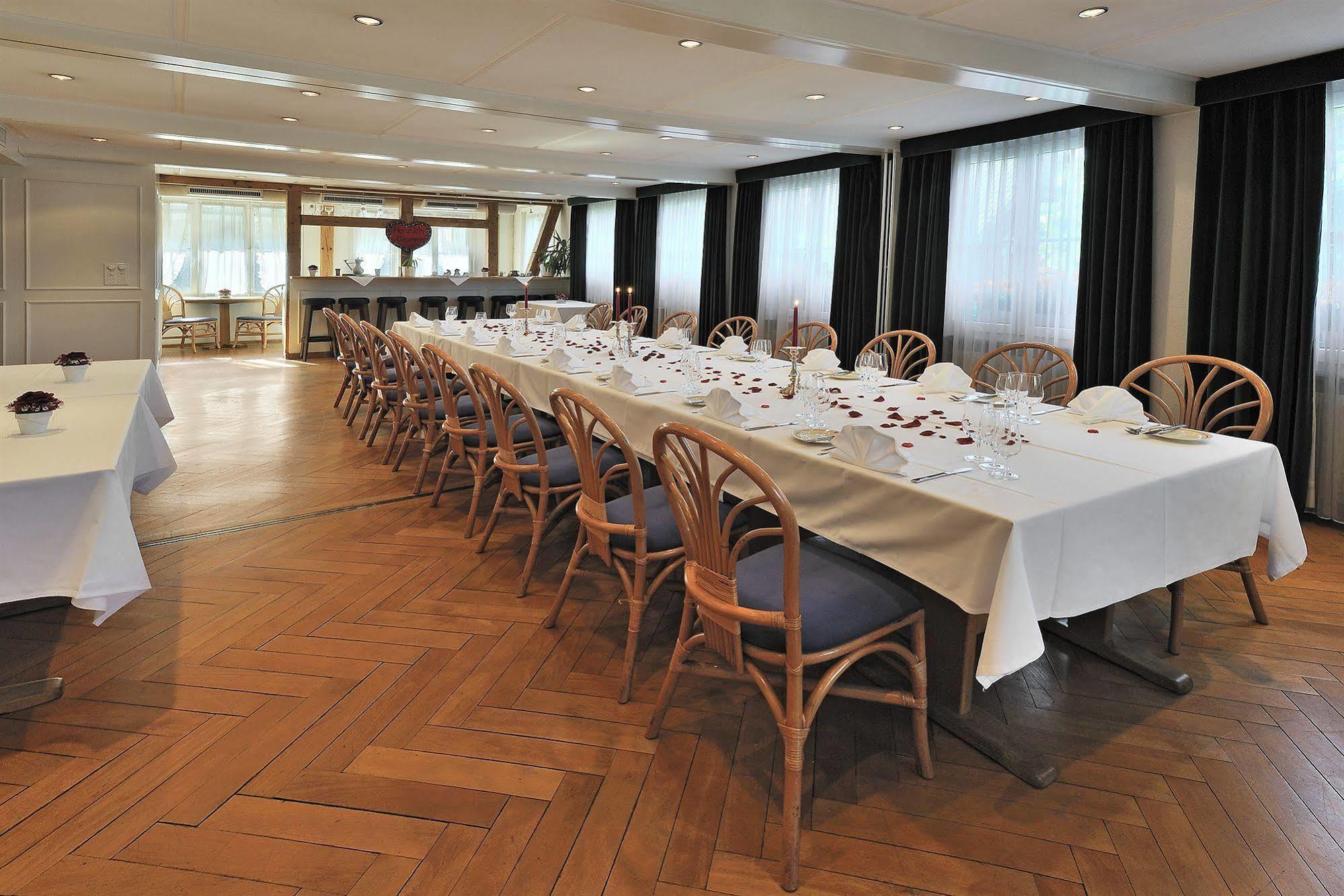 Seminarhotel Linde Stettlen Ngoại thất bức ảnh